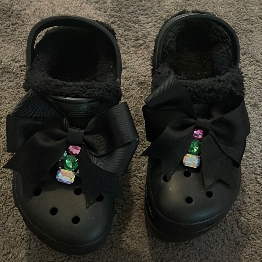 Black platform crocs